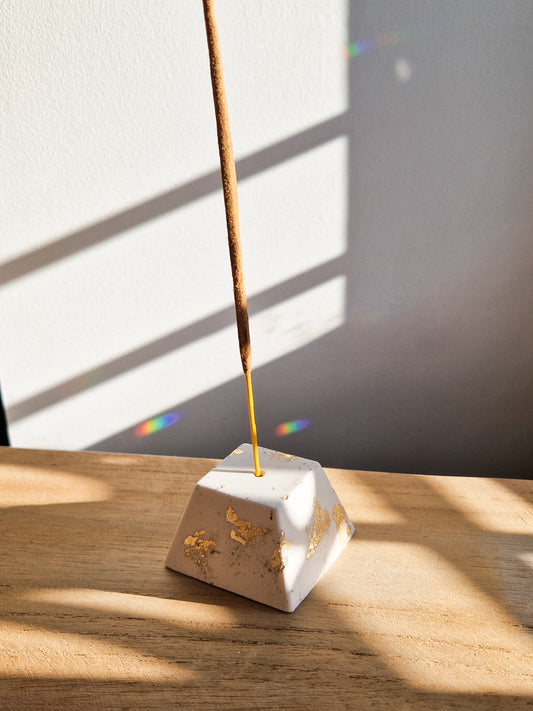 Porte-encens géométrique