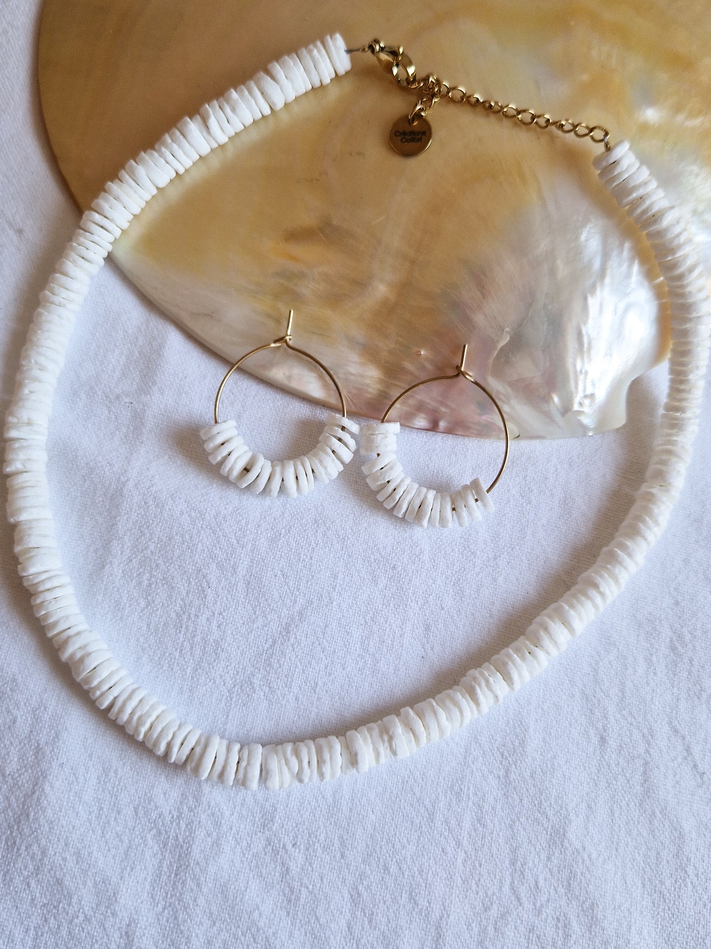 Boucles d'oreilles en coquillage brut