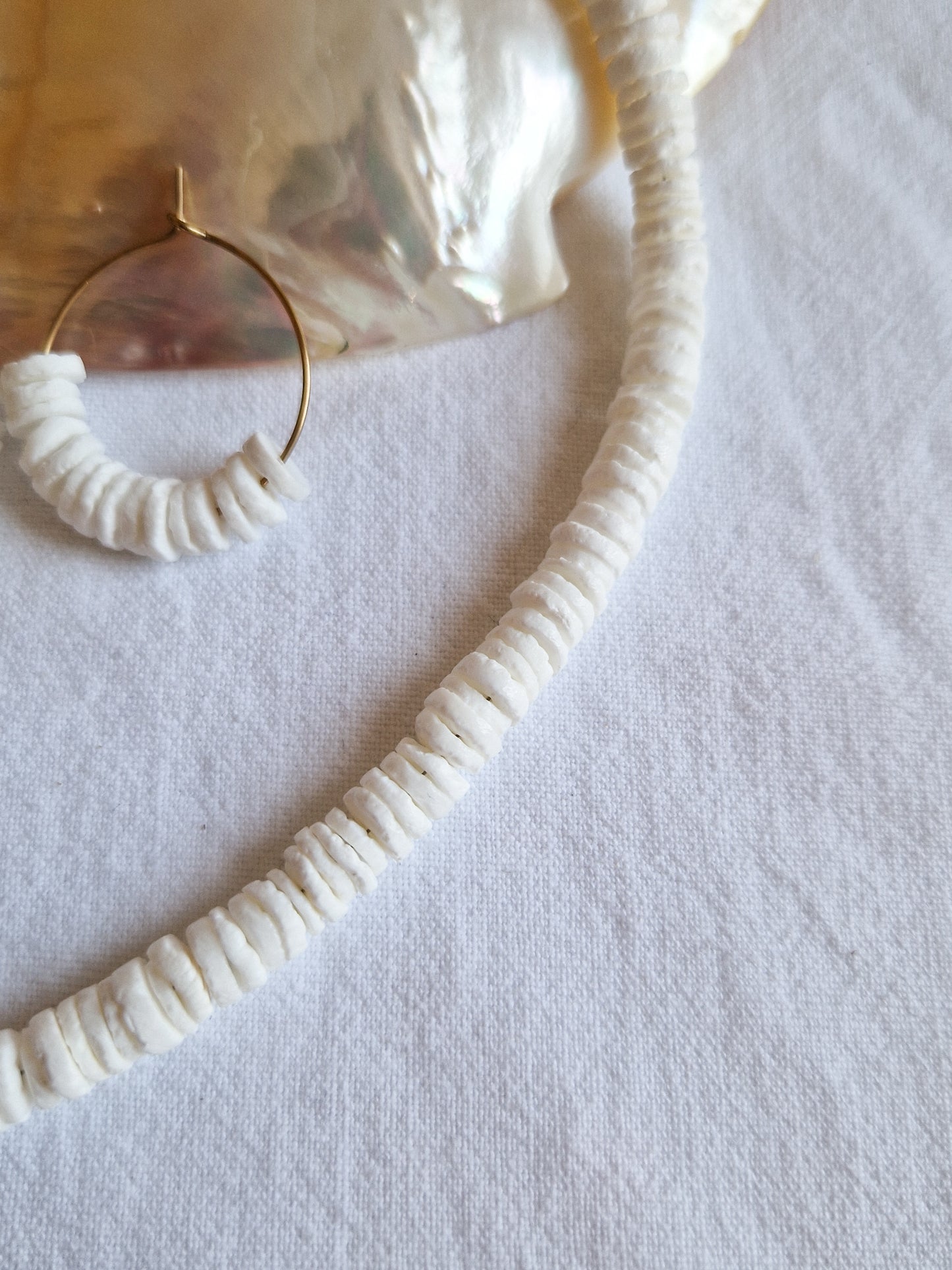 Boucles d'oreilles en coquillage brut