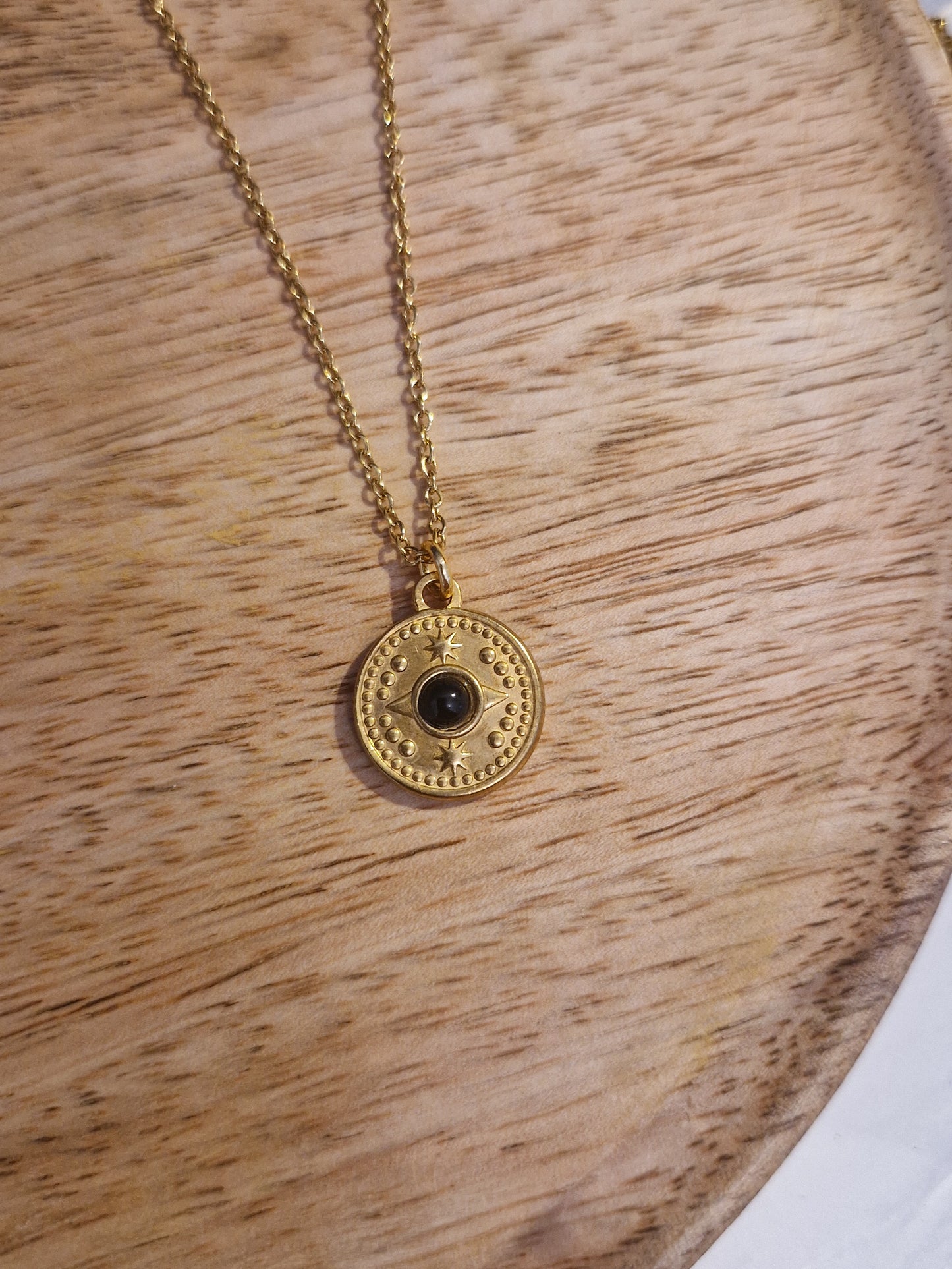 Collier Heru Noir