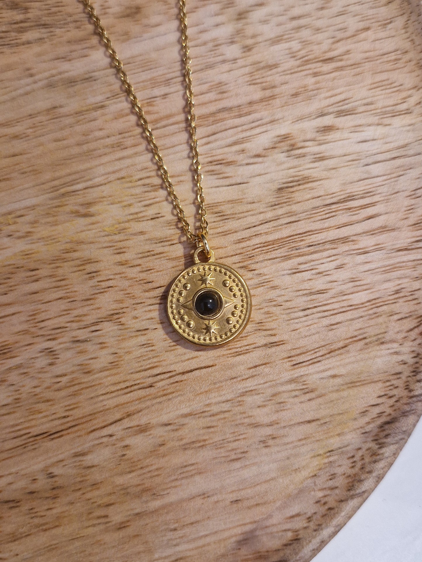 Collier Heru Noir