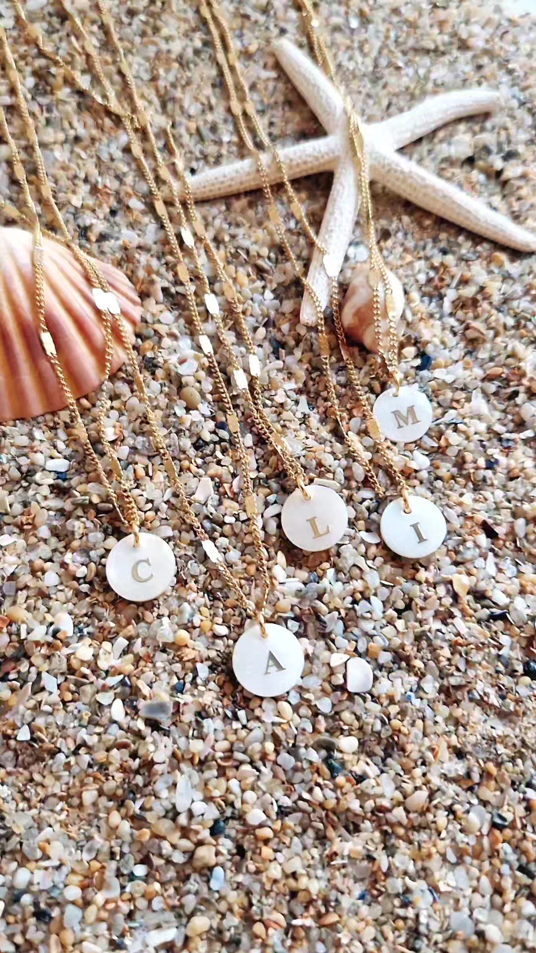 Collier initiale