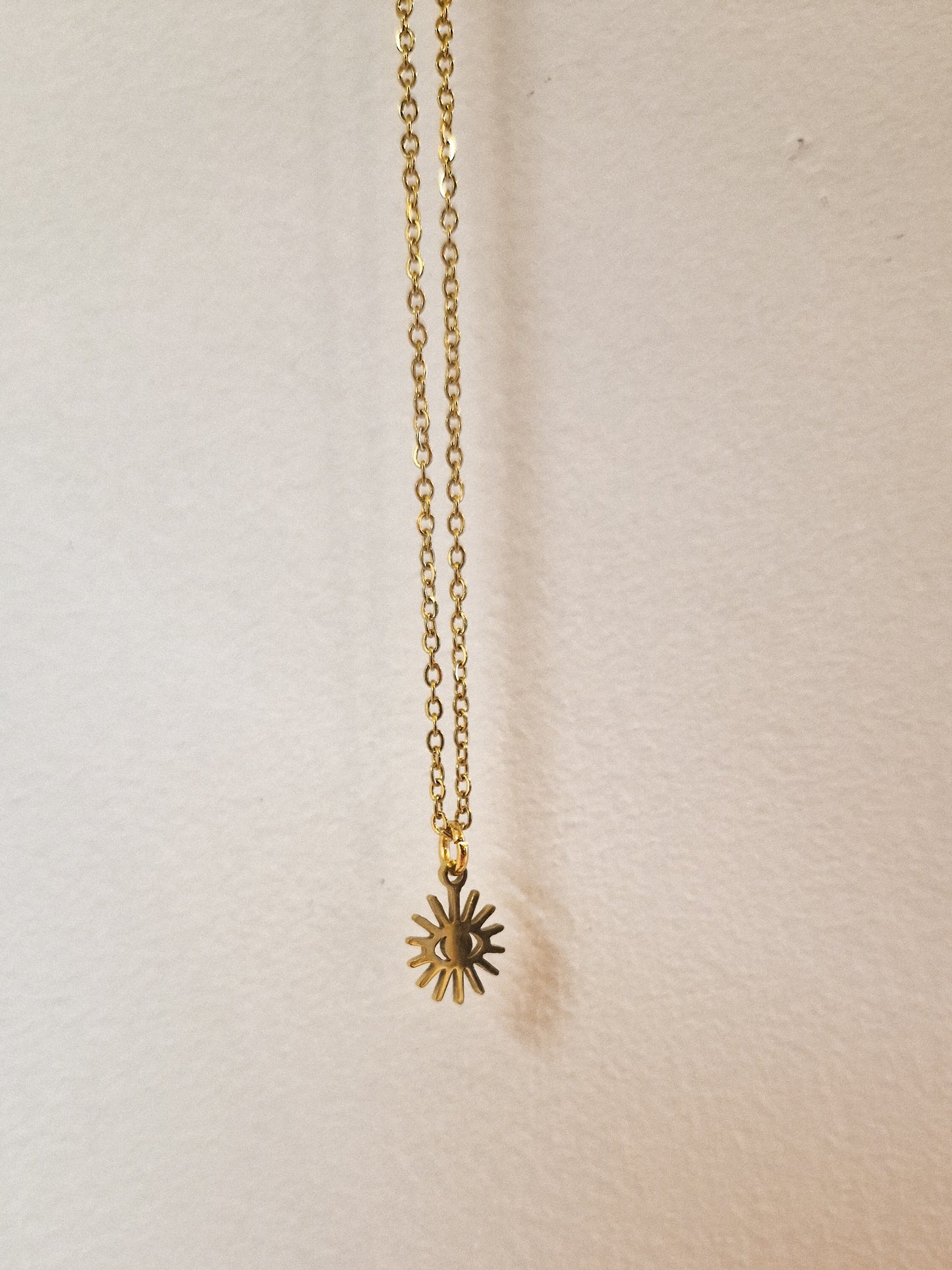 Collier Intention