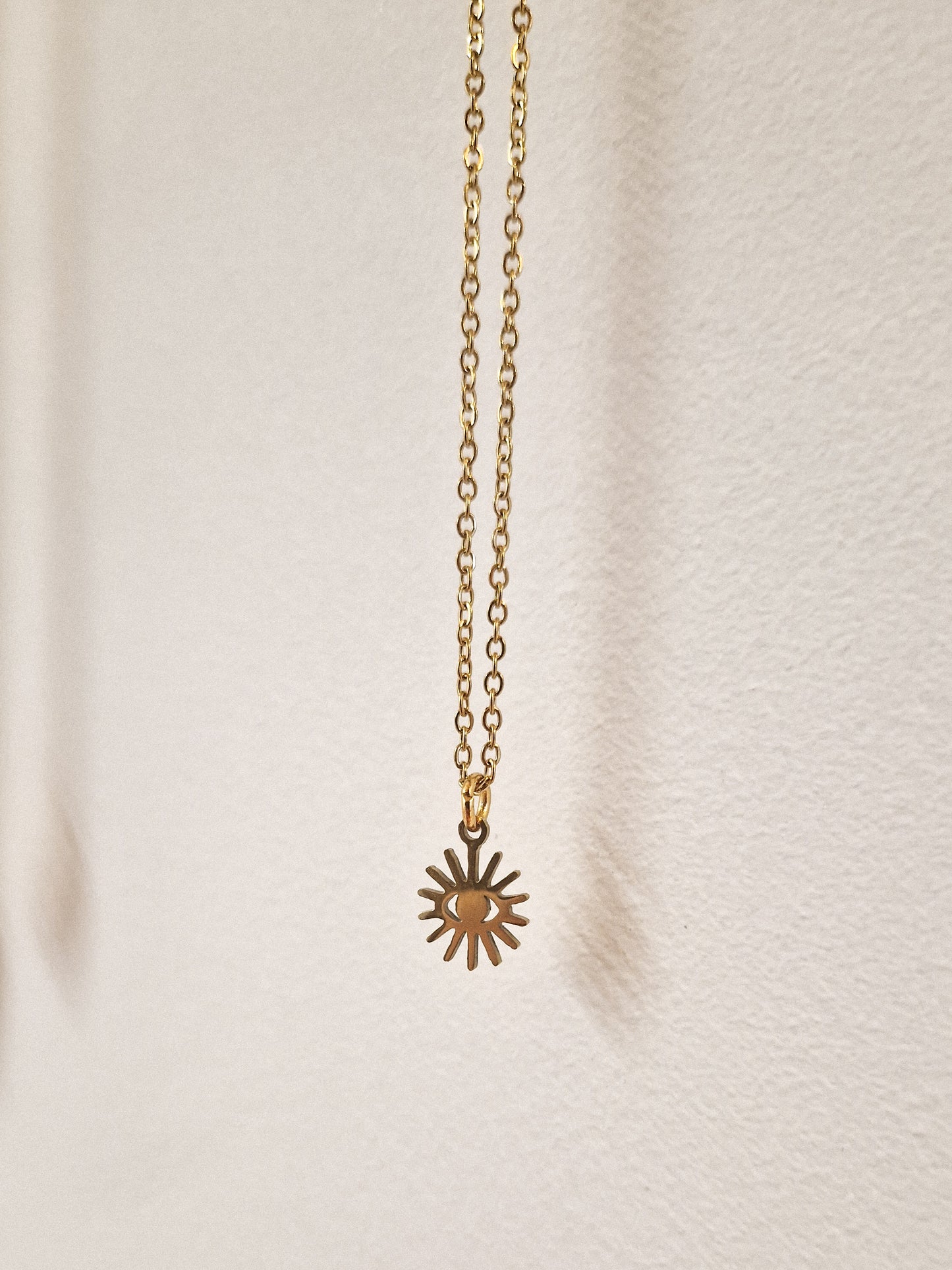 Collier Intention