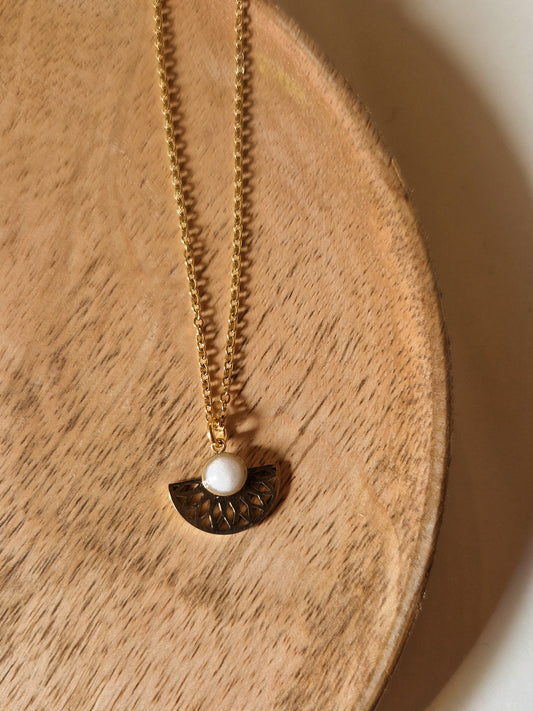 Collier Aton nacre