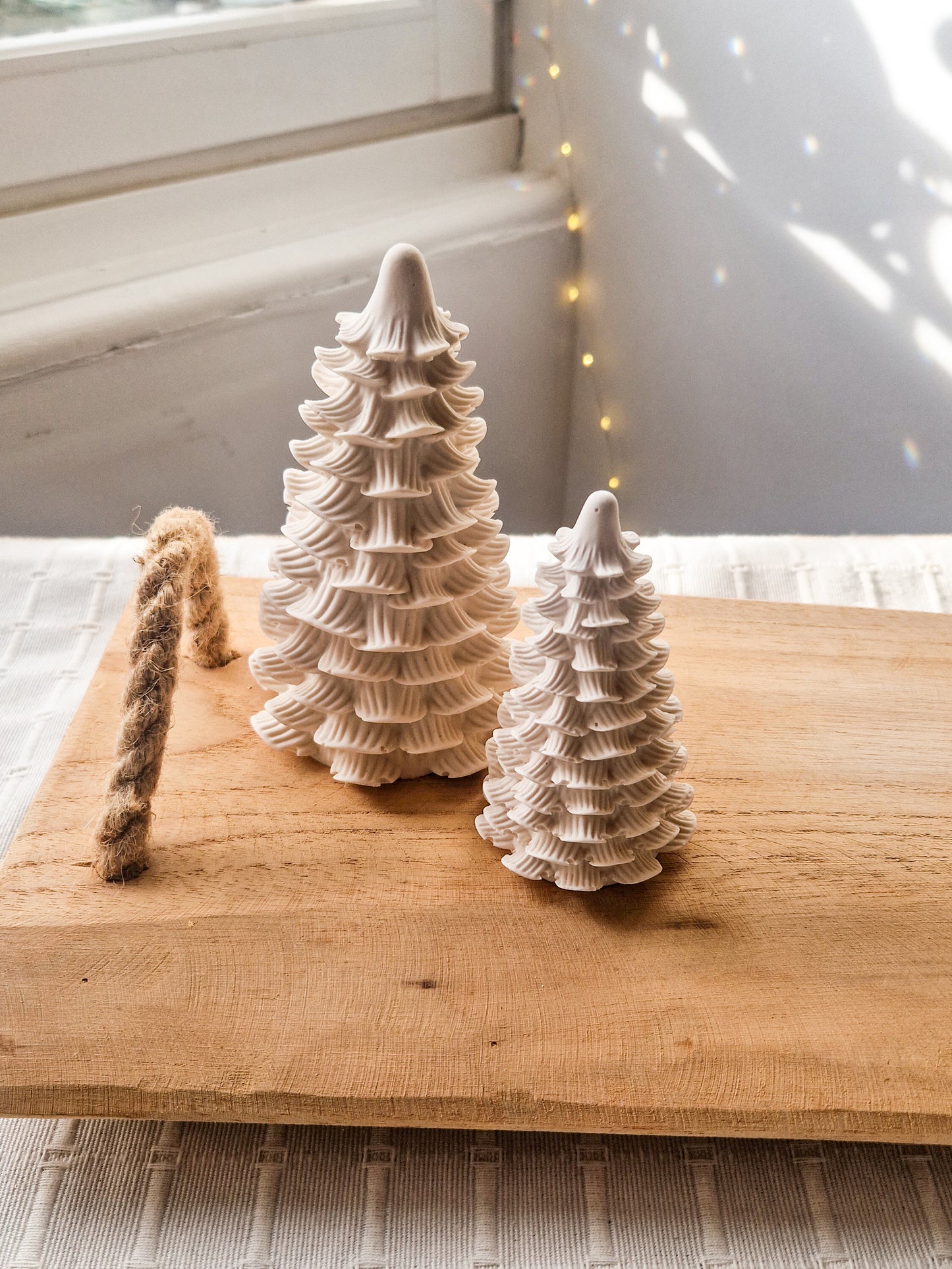 Sapin blanc avec neige dorée