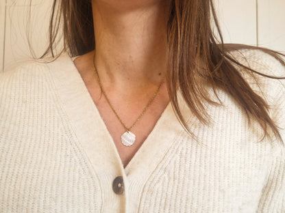 Collier Pū