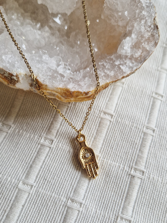 Collier Main protectrice