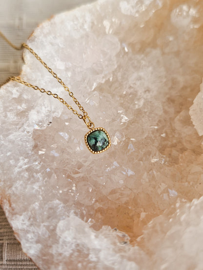 Collier Ila