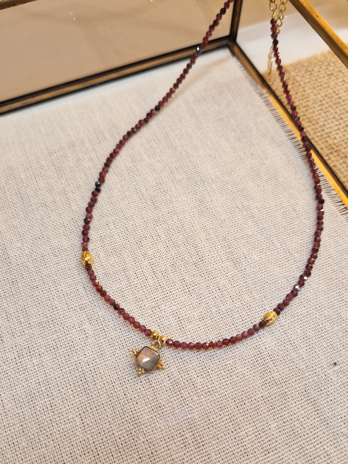 Ras de cou Grenat et Labradorite