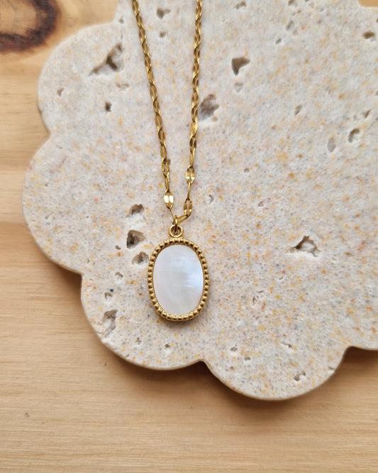 Collier Mahé