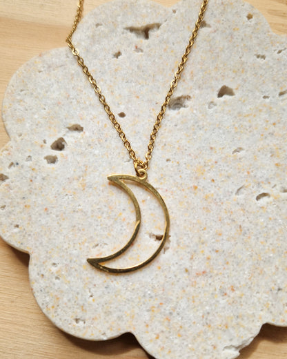 Collier Moon