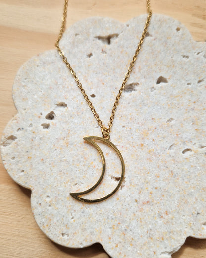 Collier Moon