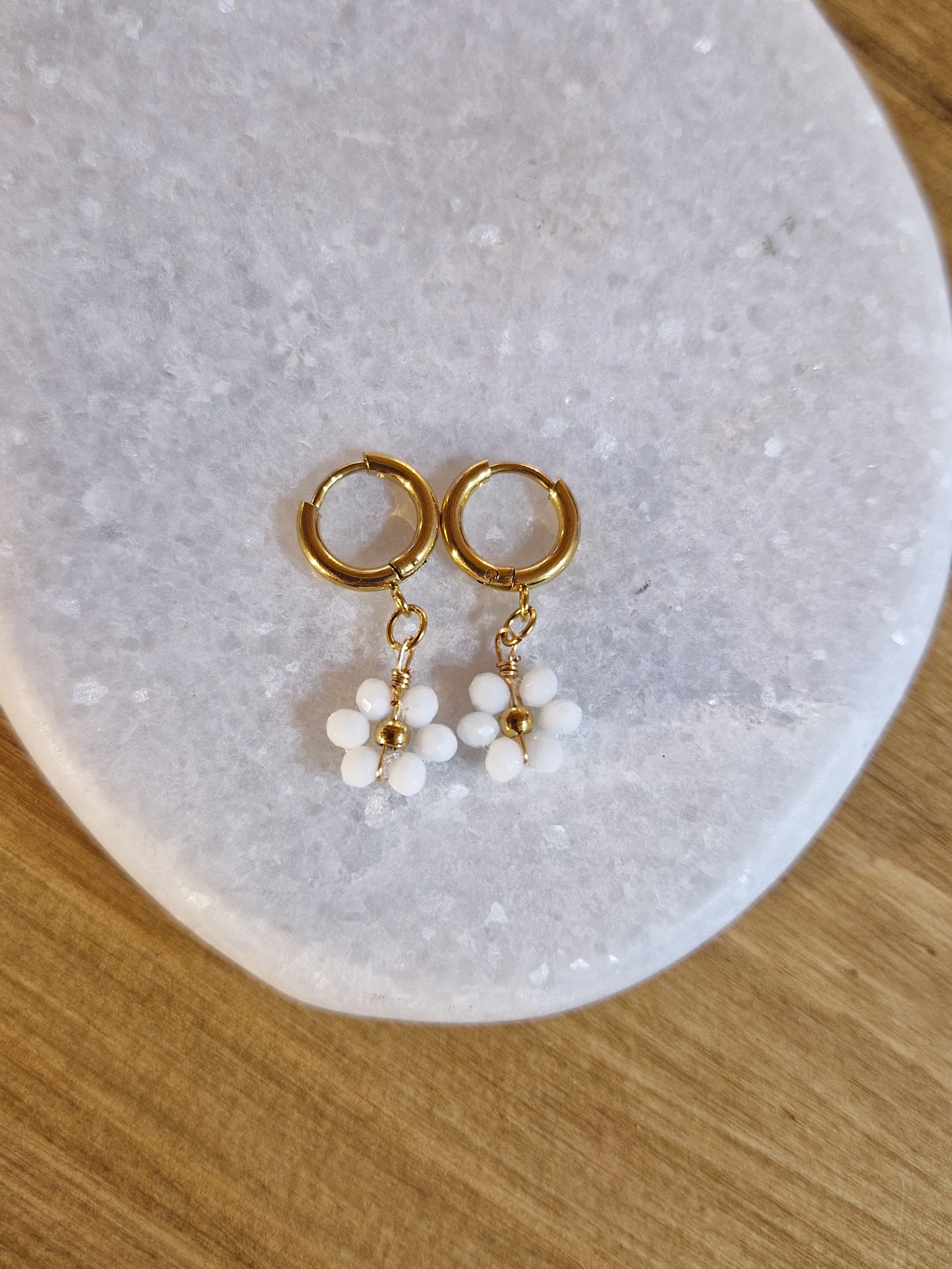 Boucles d'oreilles Fleurs blanches