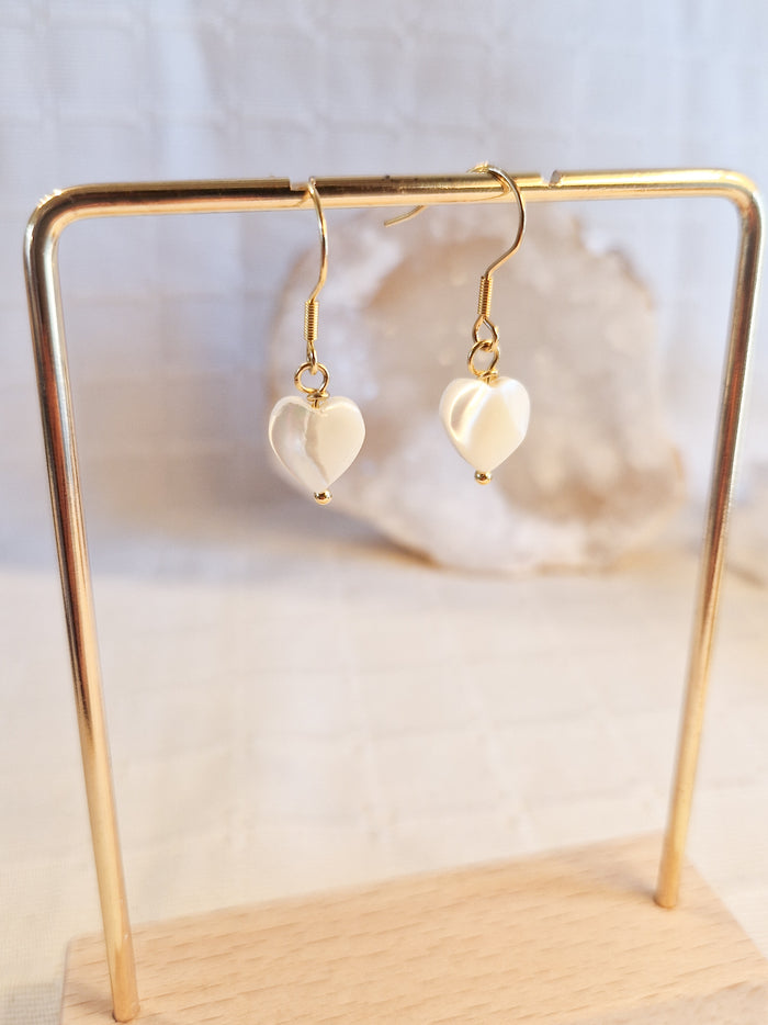 Boucles d'oreilles Coeur Nacre