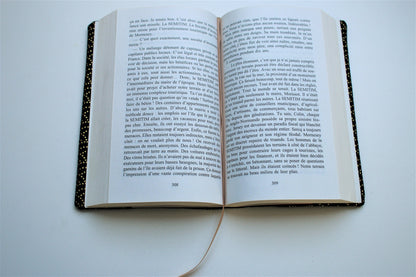 Couvre livre de poche avec marque-page intégré - Pochette/Couverture de livre - Possibilité de choisir la taille - Modèle Univers