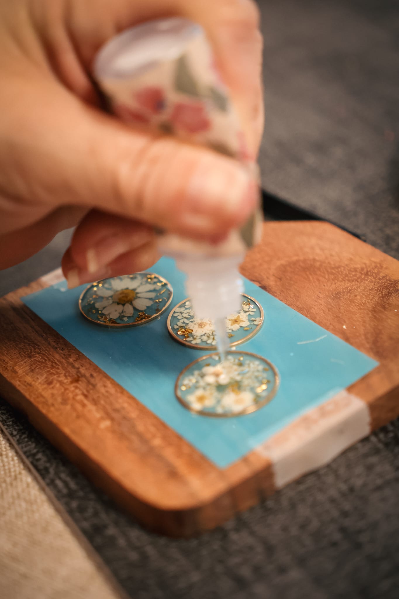 Atelier Création de bijoux en résine fleuris - 12 octobre