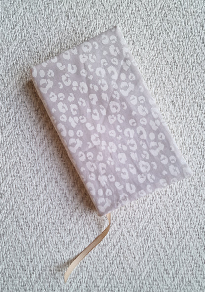 Couvre livre léopard beige