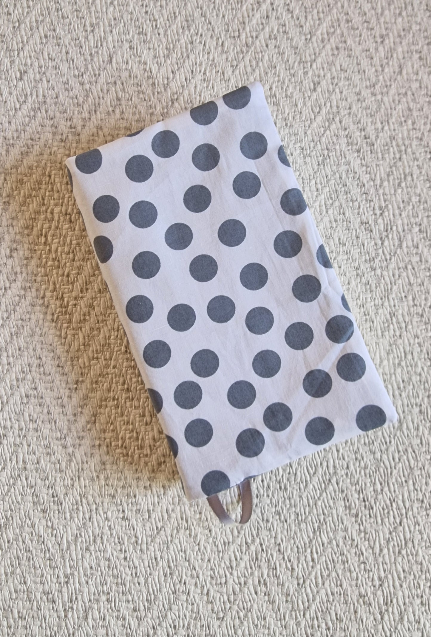 Couvre livre pois gris