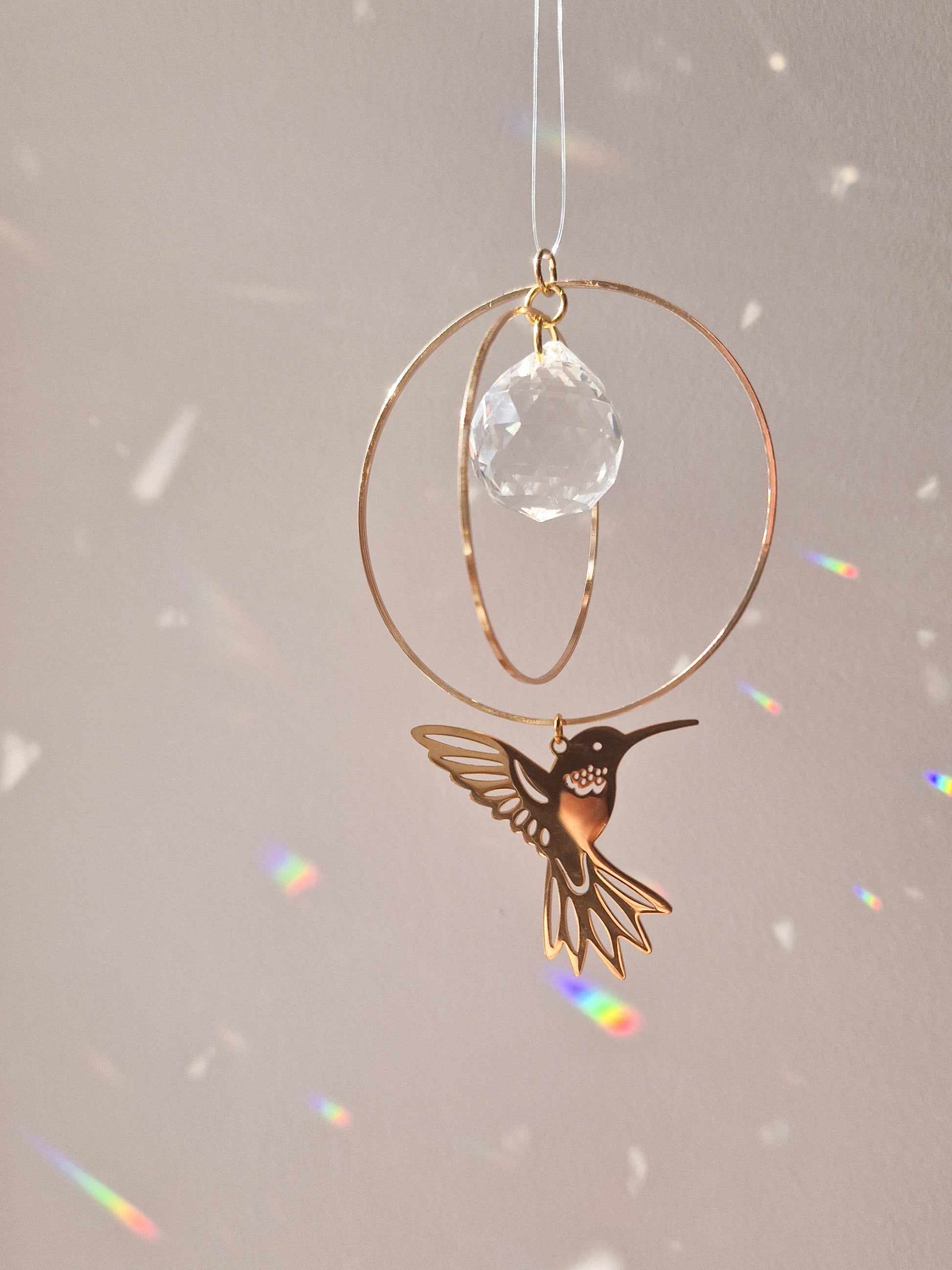 Attrape-soleil en forme de colibri en vitrail -  Canada