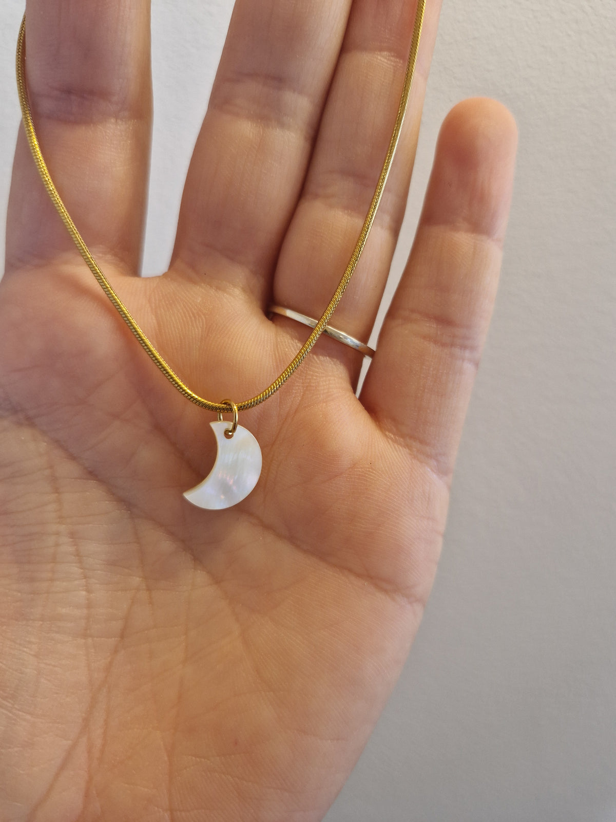 Collier Lune en Nacre
