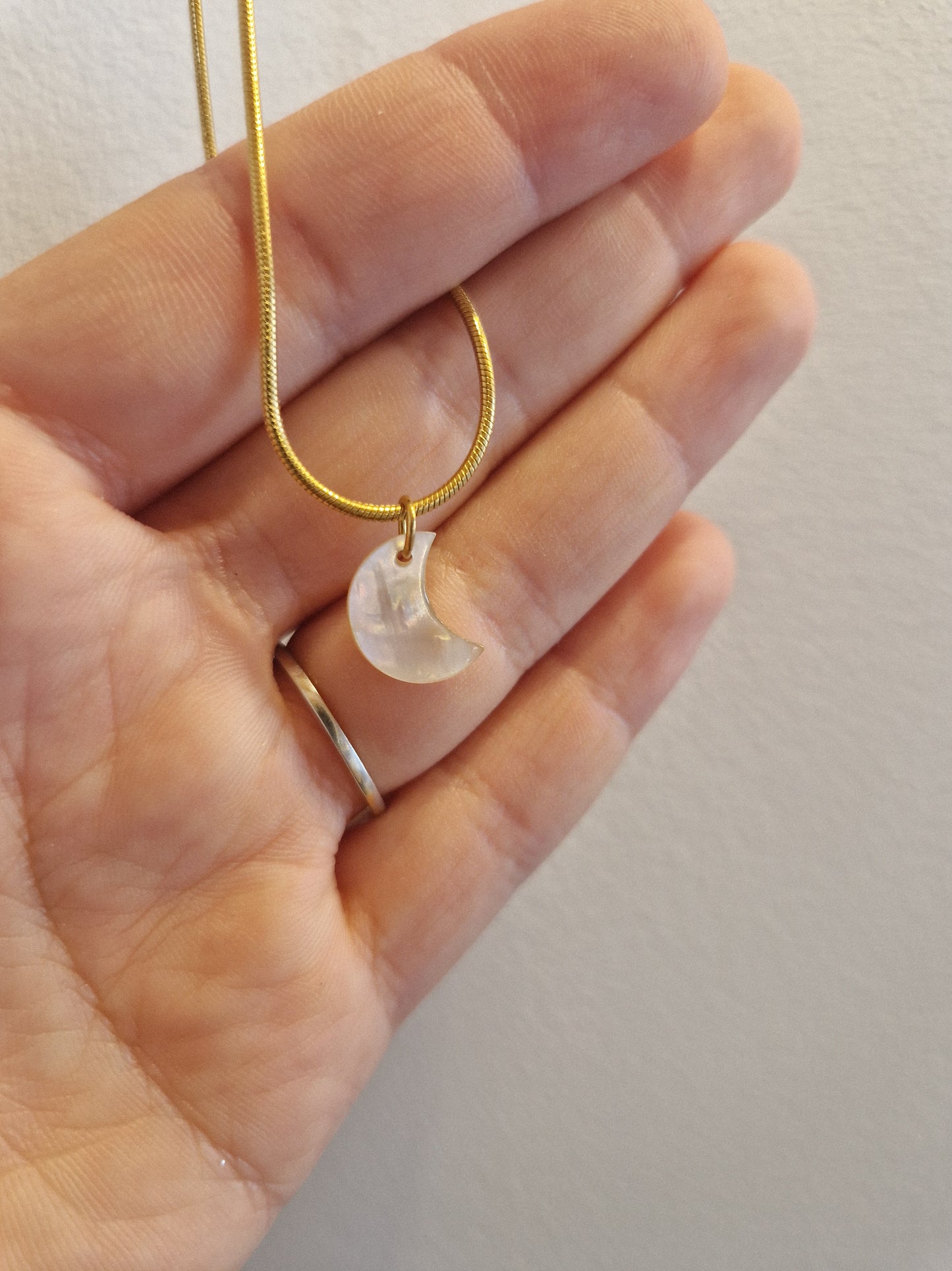 Collier Lune en Nacre