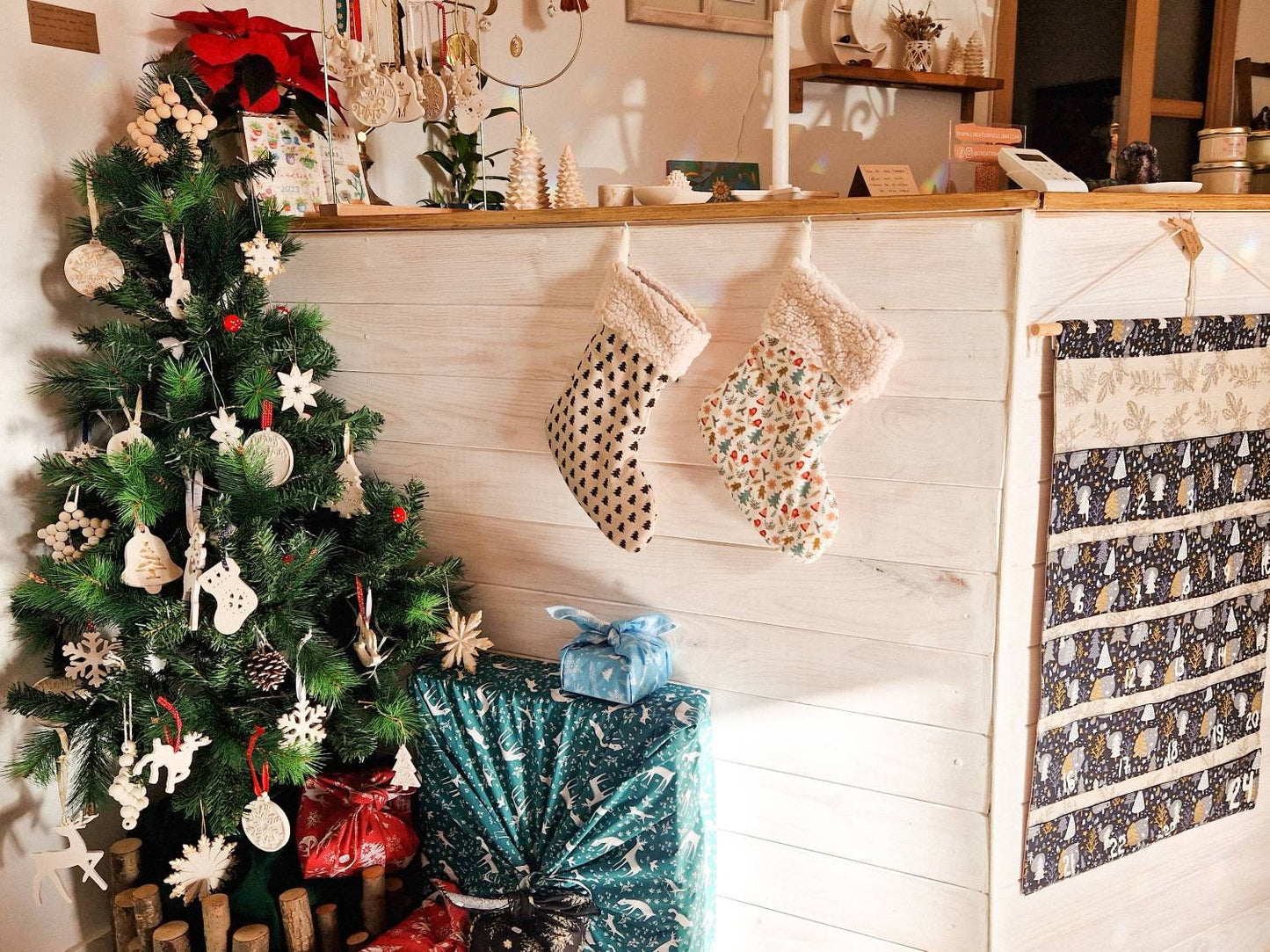 Boule de Noël réalisée à la main - Grand flocon doré