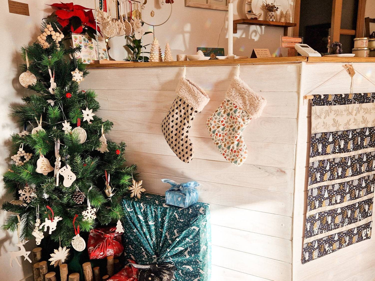 Boule de Noël réalisée à la main - Flocon feuilles d'or
