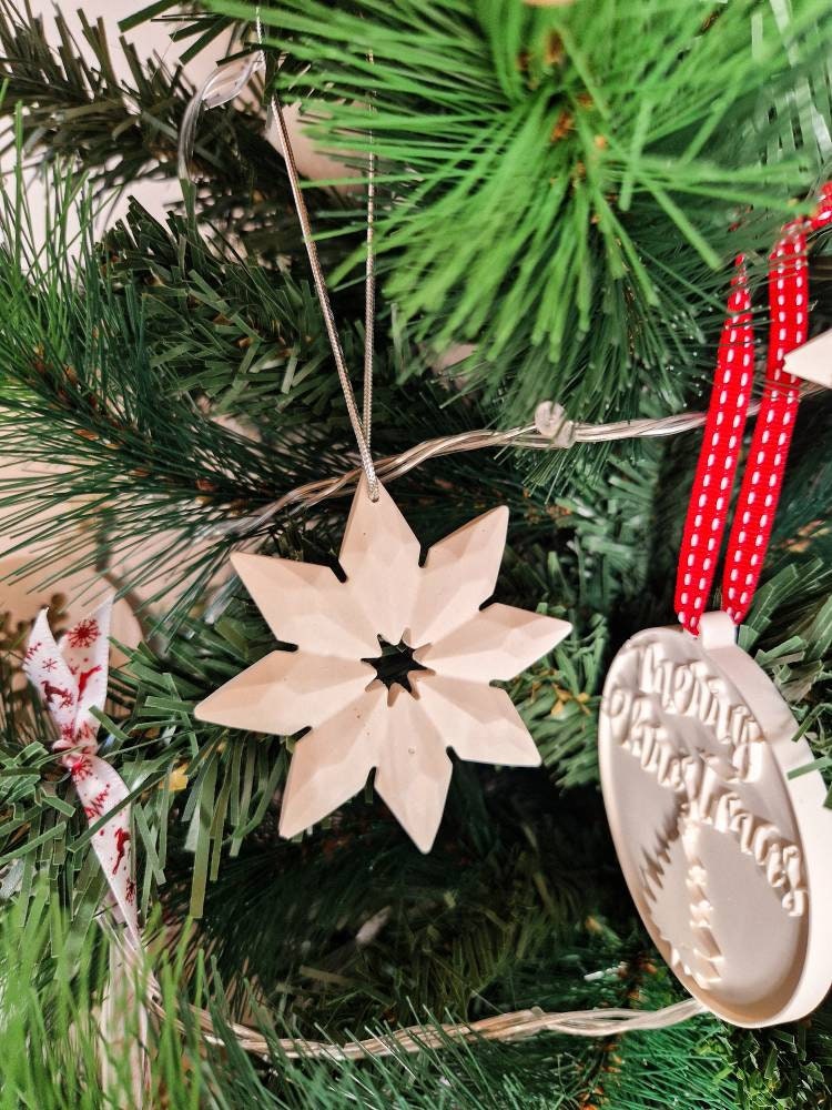 Boule de Noël réalisée à la main - Flocon
