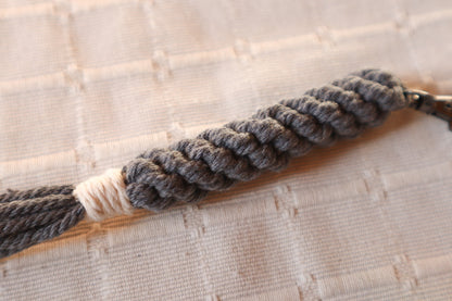 Porte clés gris