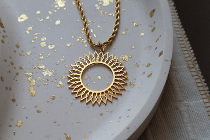 Collier Witch - Le soleil